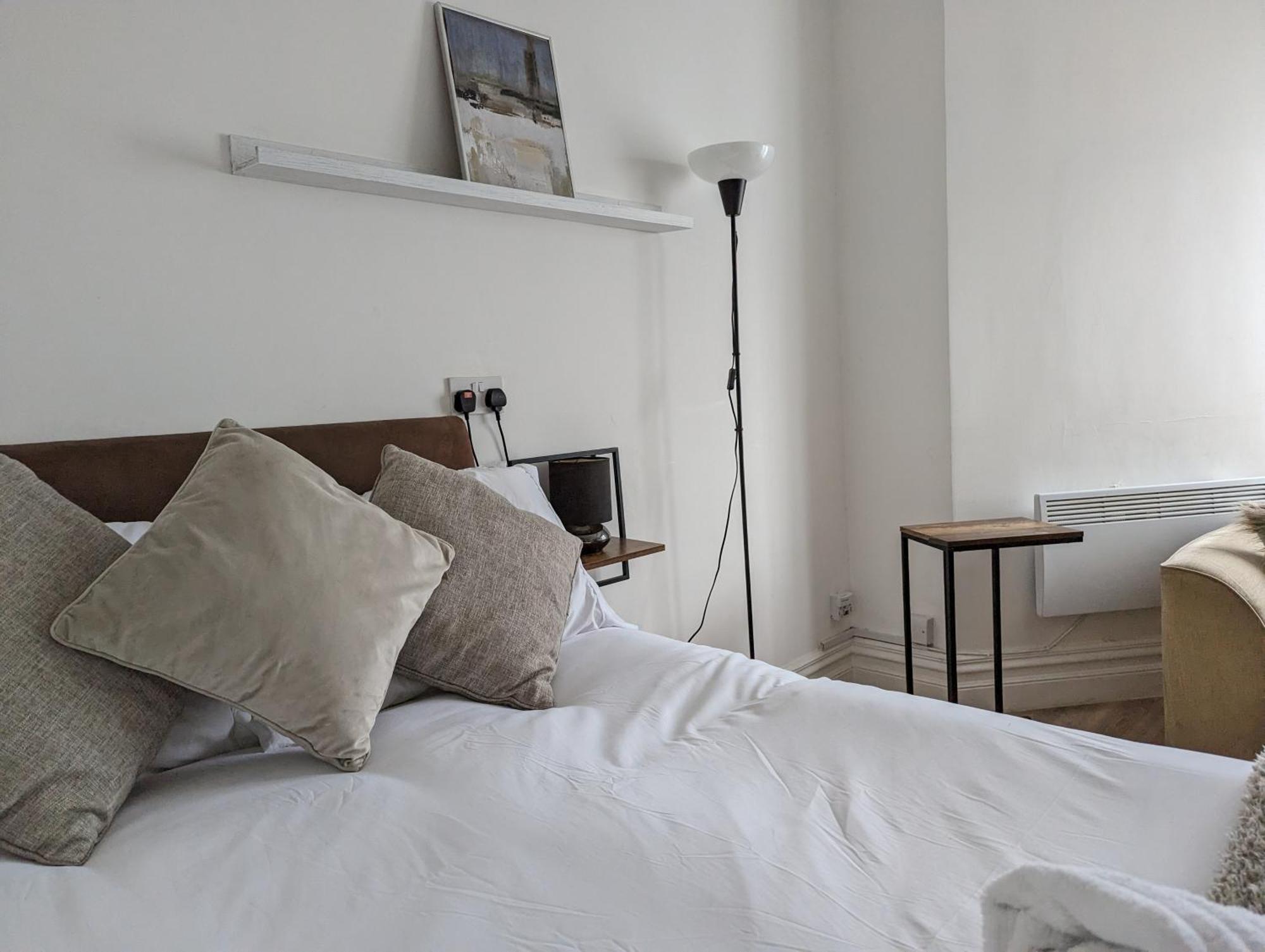 Serene 1 Bedroom Flat In Roath Cardiff Extérieur photo